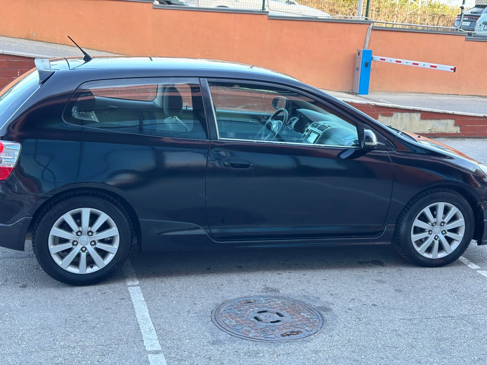 Honda Civic 1.7, снимка 7 - Автомобили и джипове - 56582273