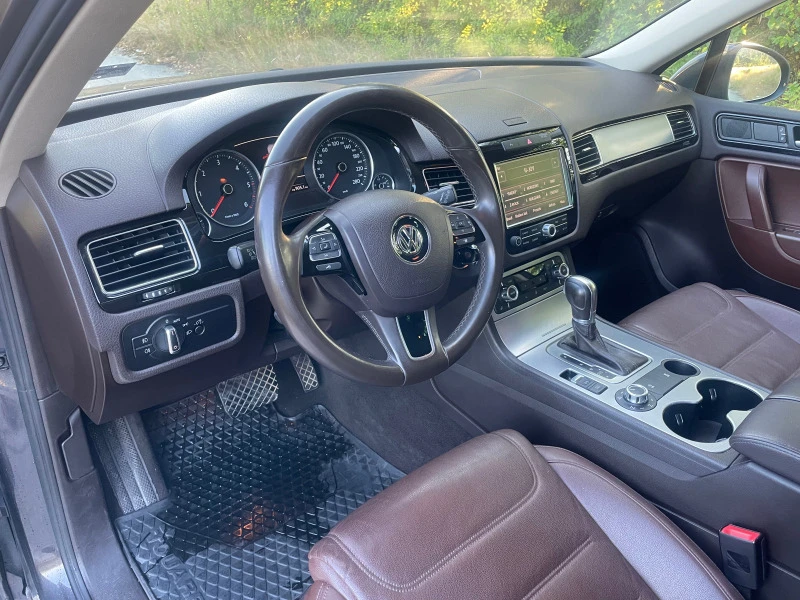 VW Touareg Kato Nov, снимка 14 - Автомобили и джипове - 47455861