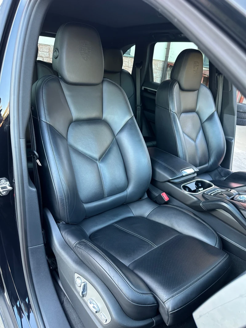 Porsche Cayenne 3.0TDI Platinum Edition !, снимка 10 - Автомобили и джипове - 47343214