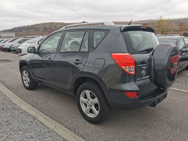 Toyota Rav4 D4-D, снимка 6 - Автомобили и джипове - 47994513