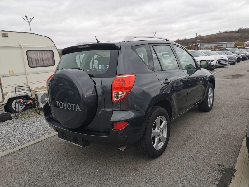 Toyota Rav4 D4-D, снимка 4 - Автомобили и джипове - 47994513