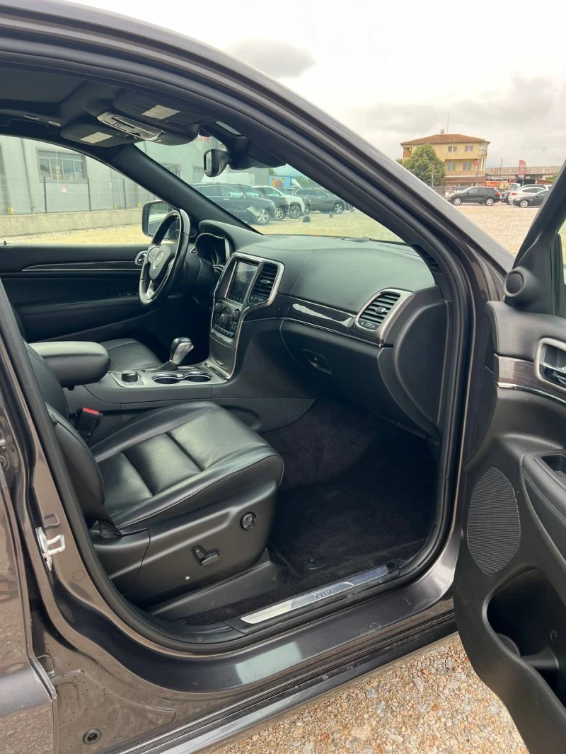 Jeep Grand cherokee Overland 5.7 Hemi, снимка 8 - Автомобили и джипове - 48238268