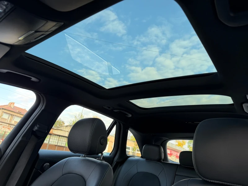 Mercedes-Benz GLC 250 AMG-Line 4 Matic Внос Швейцария, снимка 11 - Автомобили и джипове - 52124275