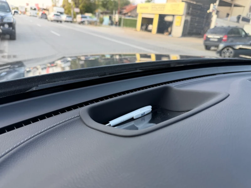 Mercedes-Benz GLC 250 AMG-Line 4 Matic Внос Швейцария, снимка 15 - Автомобили и джипове - 52124275