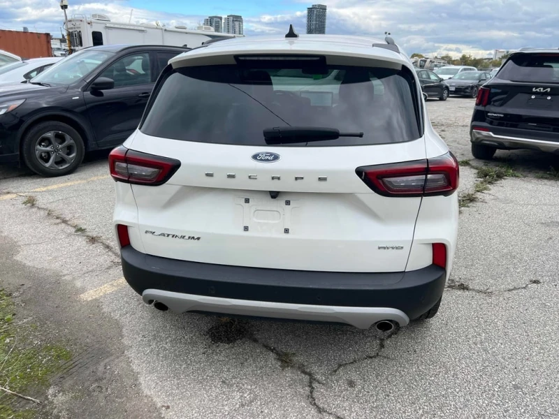 Ford Escape 2023 Platinum * CARFAX * БЕЗ ПЪРВОНАЧАЛНА ВНОСКА, снимка 5 - Автомобили и джипове - 52941651