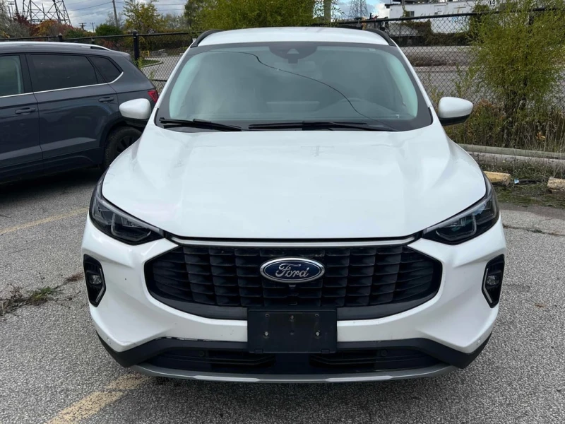 Ford Escape 2023 Platinum * CARFAX * БЕЗ ПЪРВОНАЧАЛНА ВНОСКА, снимка 2 - Автомобили и джипове - 52941651