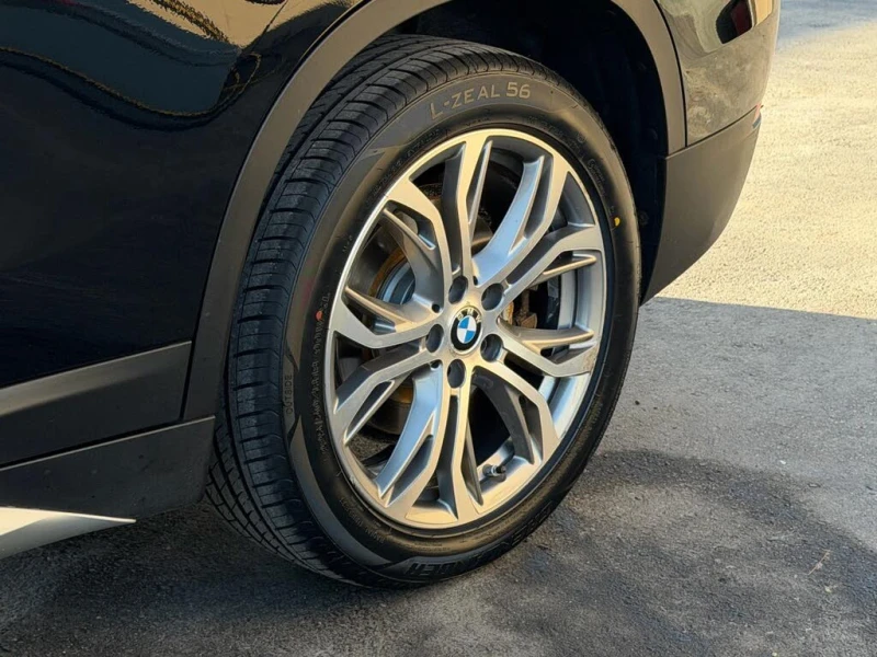 BMW X1 xDrive28i * CARFAX * АвтоКредит* (ЦЕНА ДО БГ), снимка 11 - Автомобили и джипове - 53264630