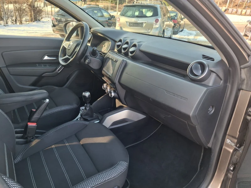 Dacia Duster 1.5dci 116kc PRESTIG, снимка 10 - Автомобили и джипове - 53584307