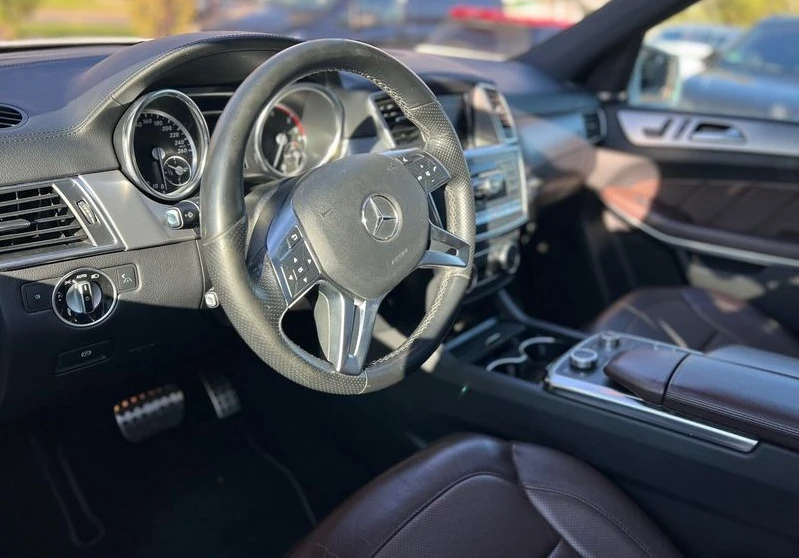 Mercedes-Benz GLS 350 d 4MATIC AMG-Line, снимка 7 - Автомобили и джипове - 53151983