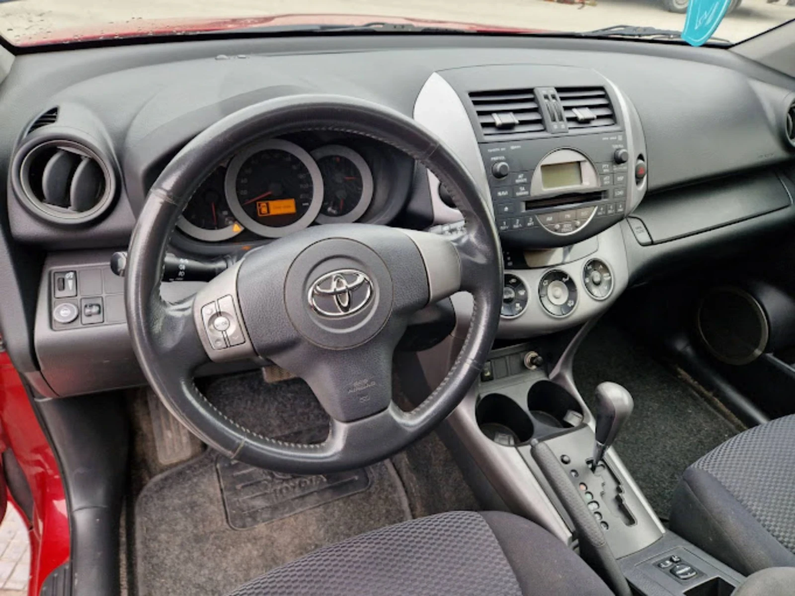 Toyota Rav4 2.0 VVT-i ГАЗ/БЕНЗИН 4x4 - изображение 10