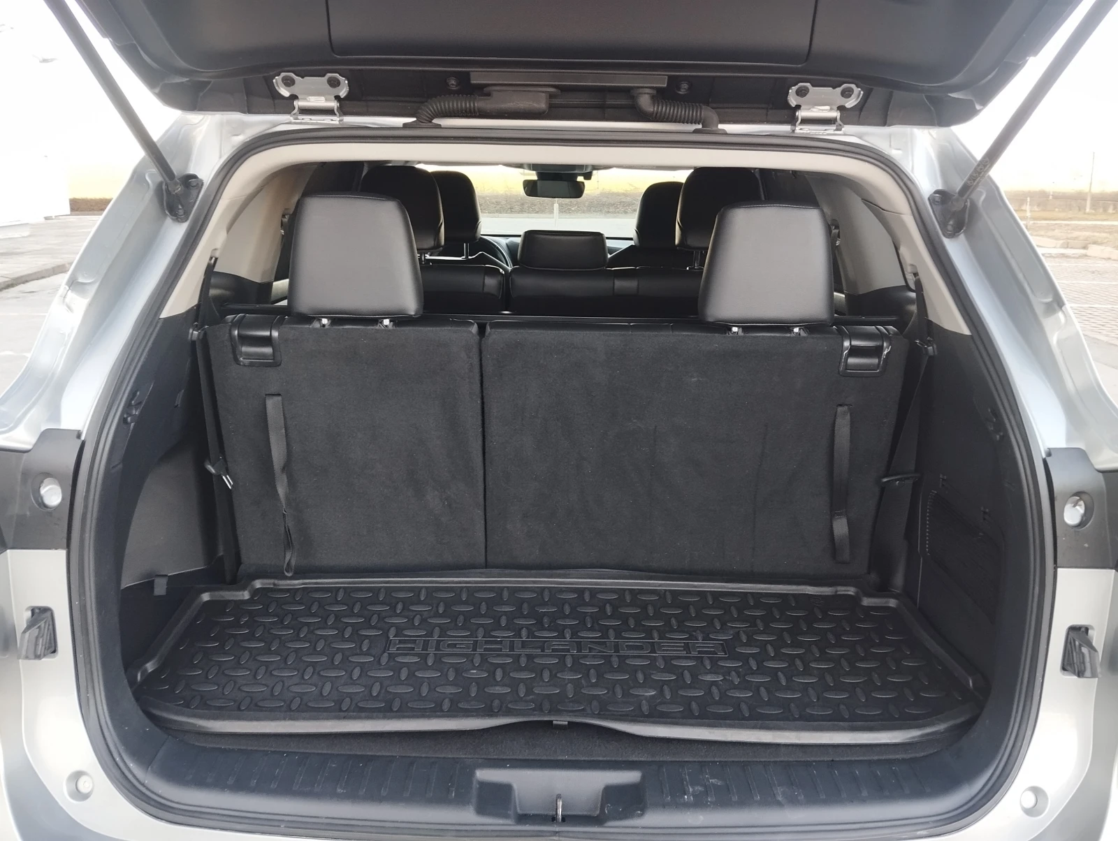 Toyota Highlander 2.5HYBRID 4x4 Камера 7мес.  | Mobile.bg — изображение 12