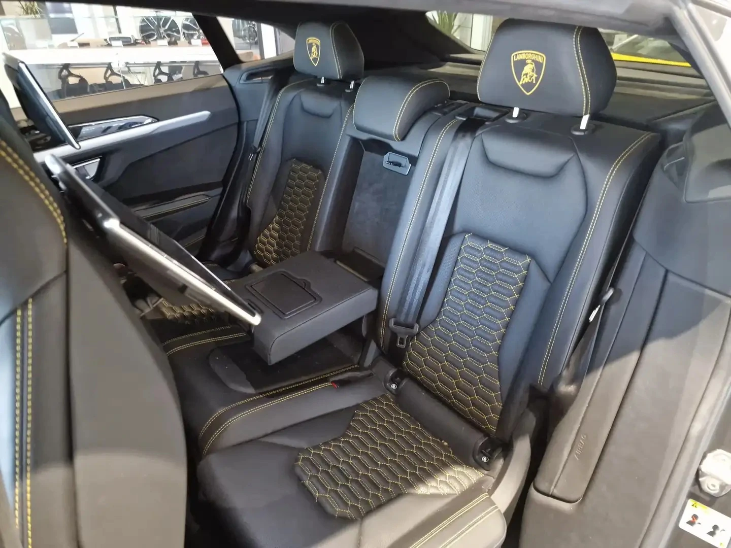 Lamborghini Urus 4.0 V8 4WD  - изображение 9