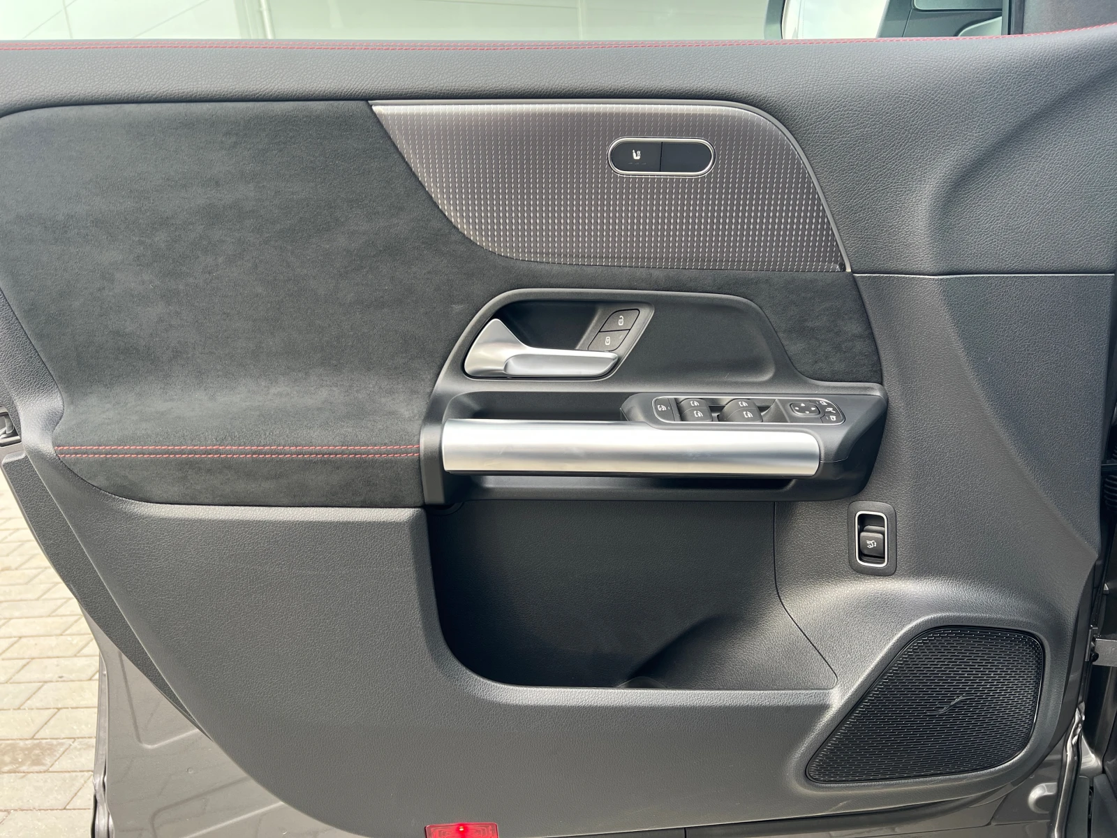 Mercedes-Benz EQA 300 4MATIC | Mobile.bg � ����������� 10