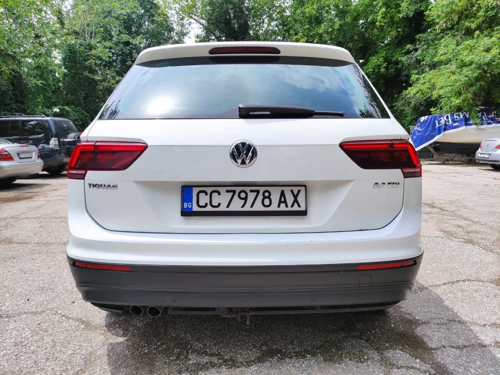 VW Tiguan 2.0 TDI , снимка 6 - Автомобили и джипове - 54788577