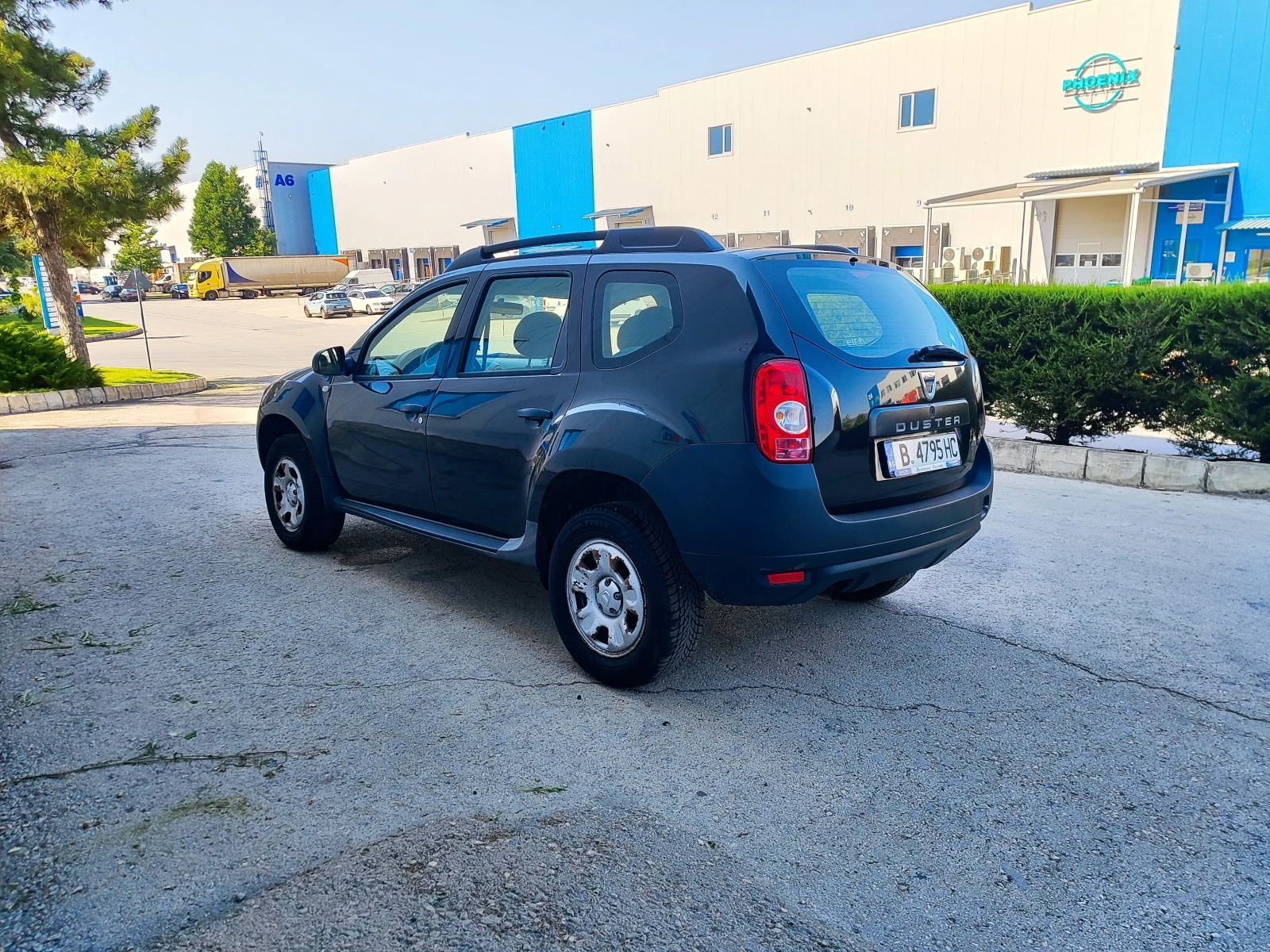 Dacia Duster, снимка 4 - Автомобили и джипове - 55486164