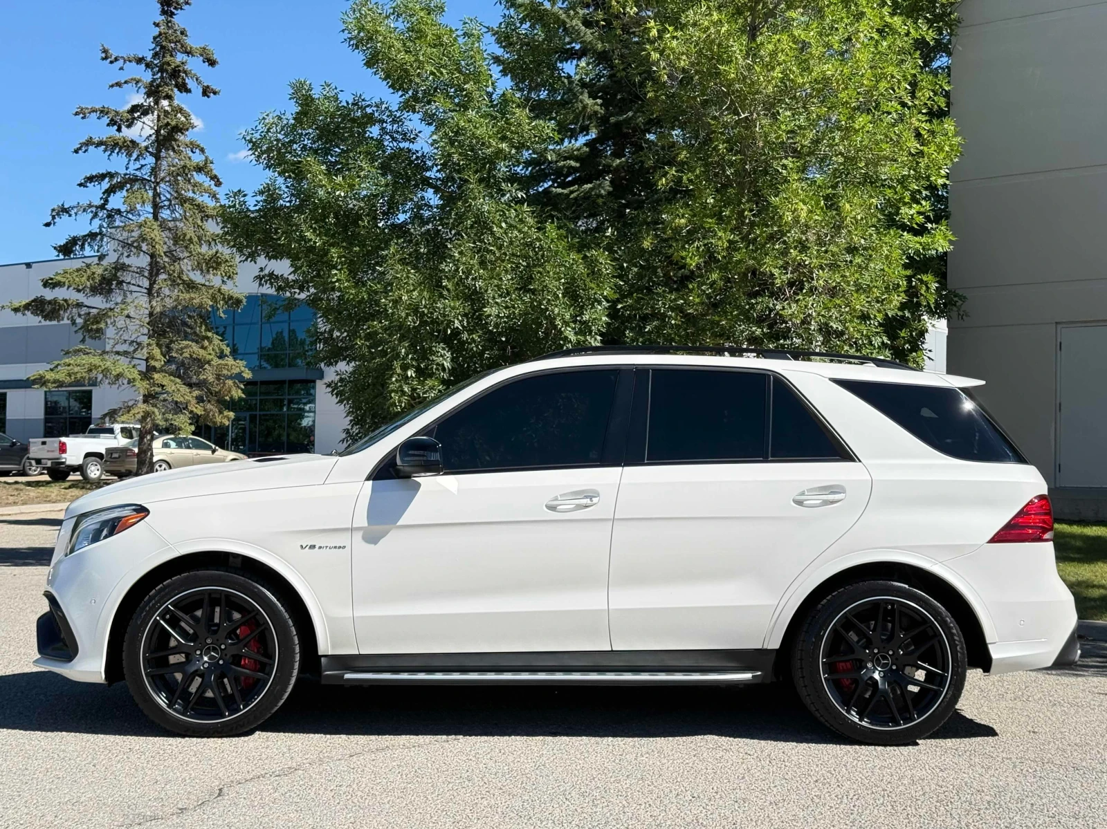 Mercedes-Benz GLE * AMG 63 S * АВТОКРЕДИТ БЕЗ ПЪРВОНАЧАЛНА ВНОСКА* , снимка 2 - Автомобили и джипове - 55897407