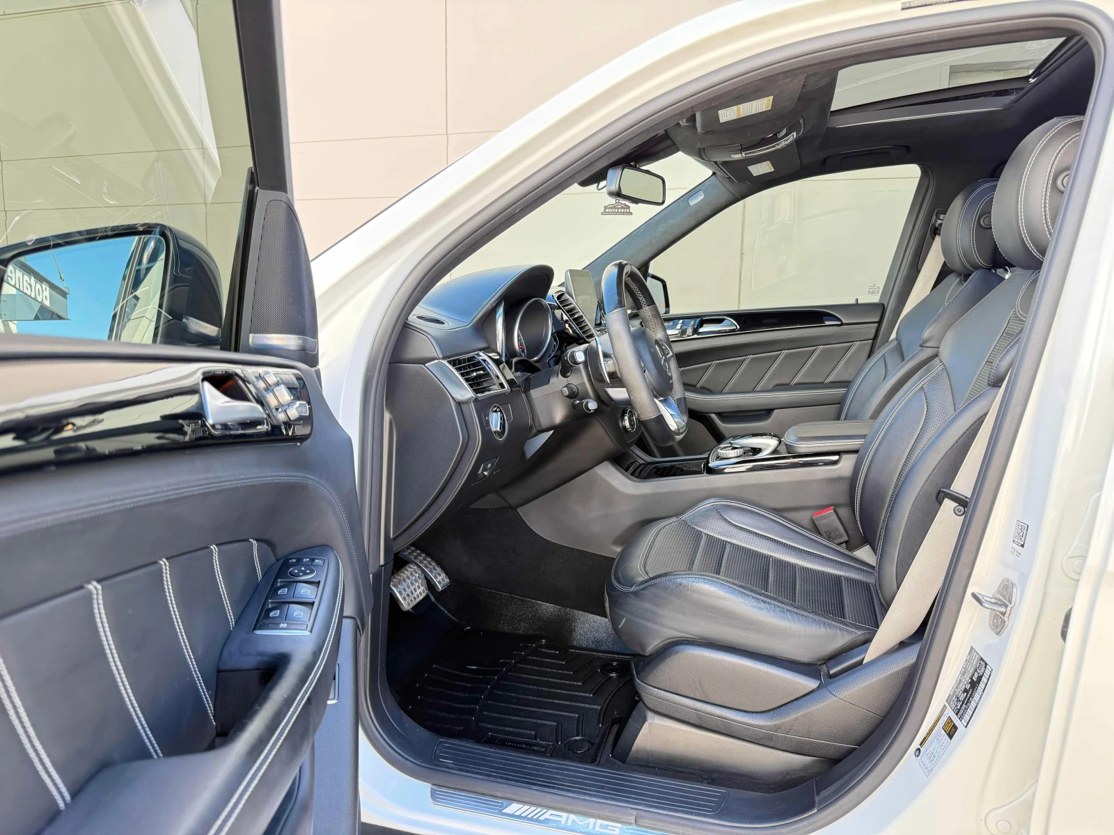 Mercedes-Benz GLE * AMG 63 S * АВТОКРЕДИТ БЕЗ ПЪРВОНАЧАЛНА ВНОСКА* , снимка 5 - Автомобили и джипове - 55897407