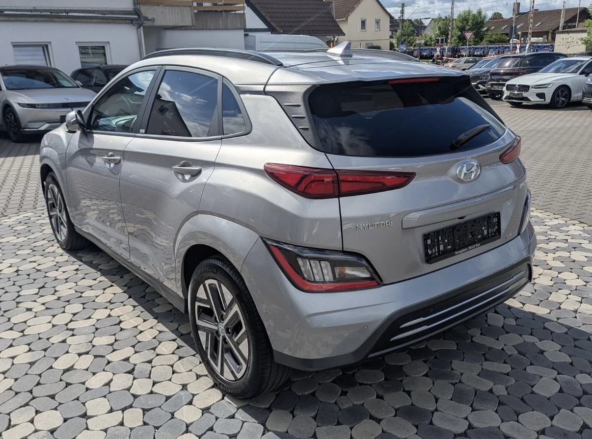 Hyundai Kona Гаранция , Термопомпа , Krell Soh 96%, снимка 4 - Автомобили и джипове - 55978714