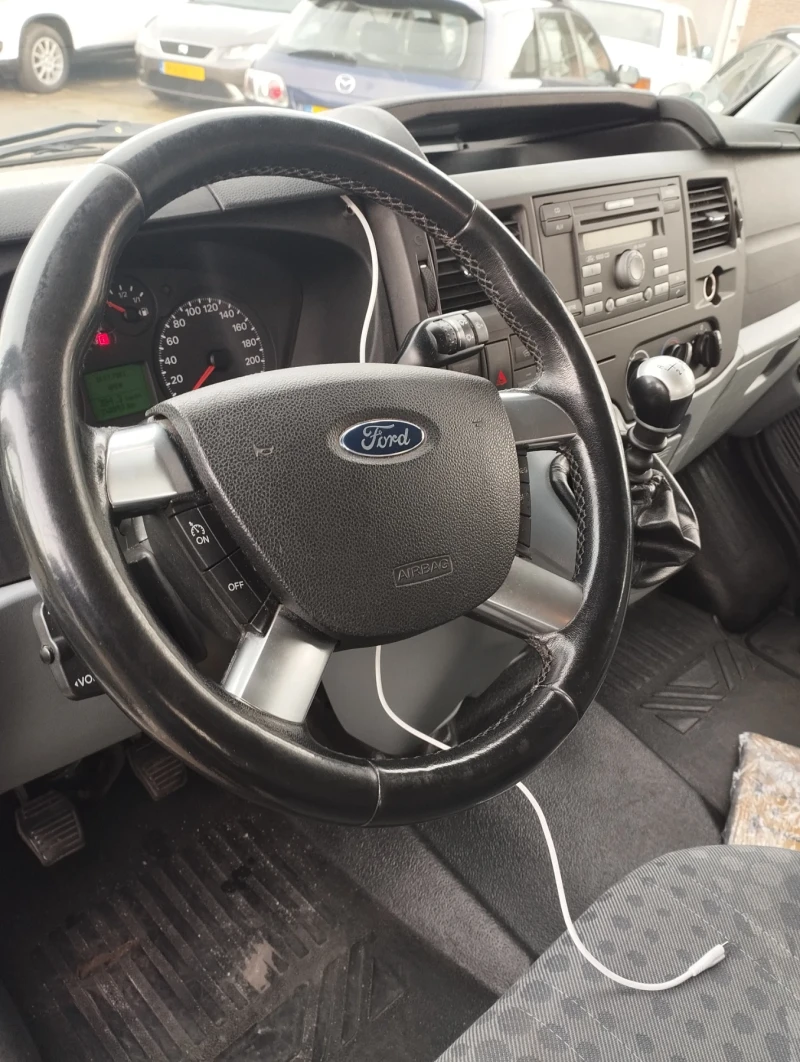 Ford Transit 2.2 климатик , снимка 14 - Бусове и автобуси - 48925628