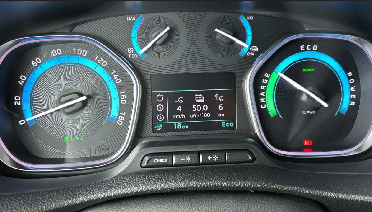 Citroen Jumpy e-Jumpy 50 kWh, снимка 8 - Бусове и автобуси - 53888909