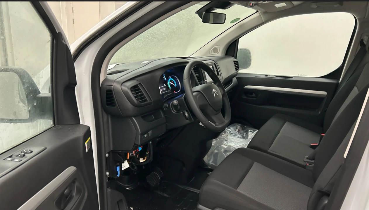 Citroen Jumpy e-Jumpy 50 kWh, снимка 6 - Бусове и автобуси - 53888909