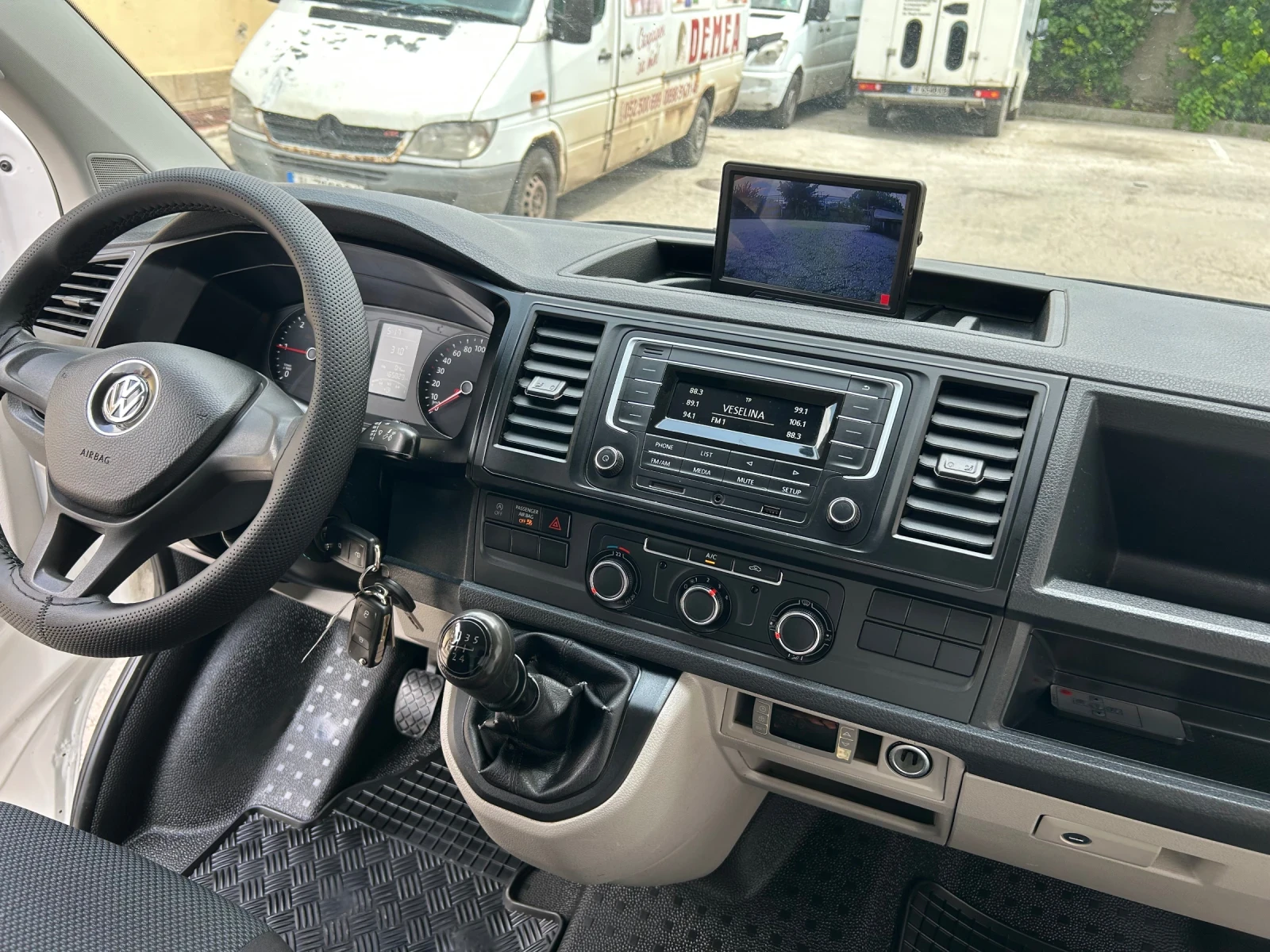 VW Transporter 2.0TDI ��������/����� | Mobile.bg � ����������� 11