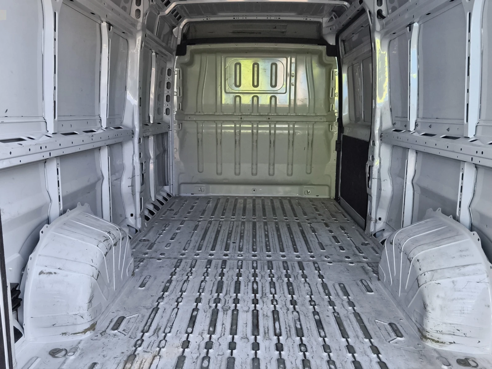 Citroen Jumper FT 35 L3H2 2.2 BlueHDI 140 BVM6 S&S E6.4//2212152, снимка 13 - Бусове и автобуси - 55465148