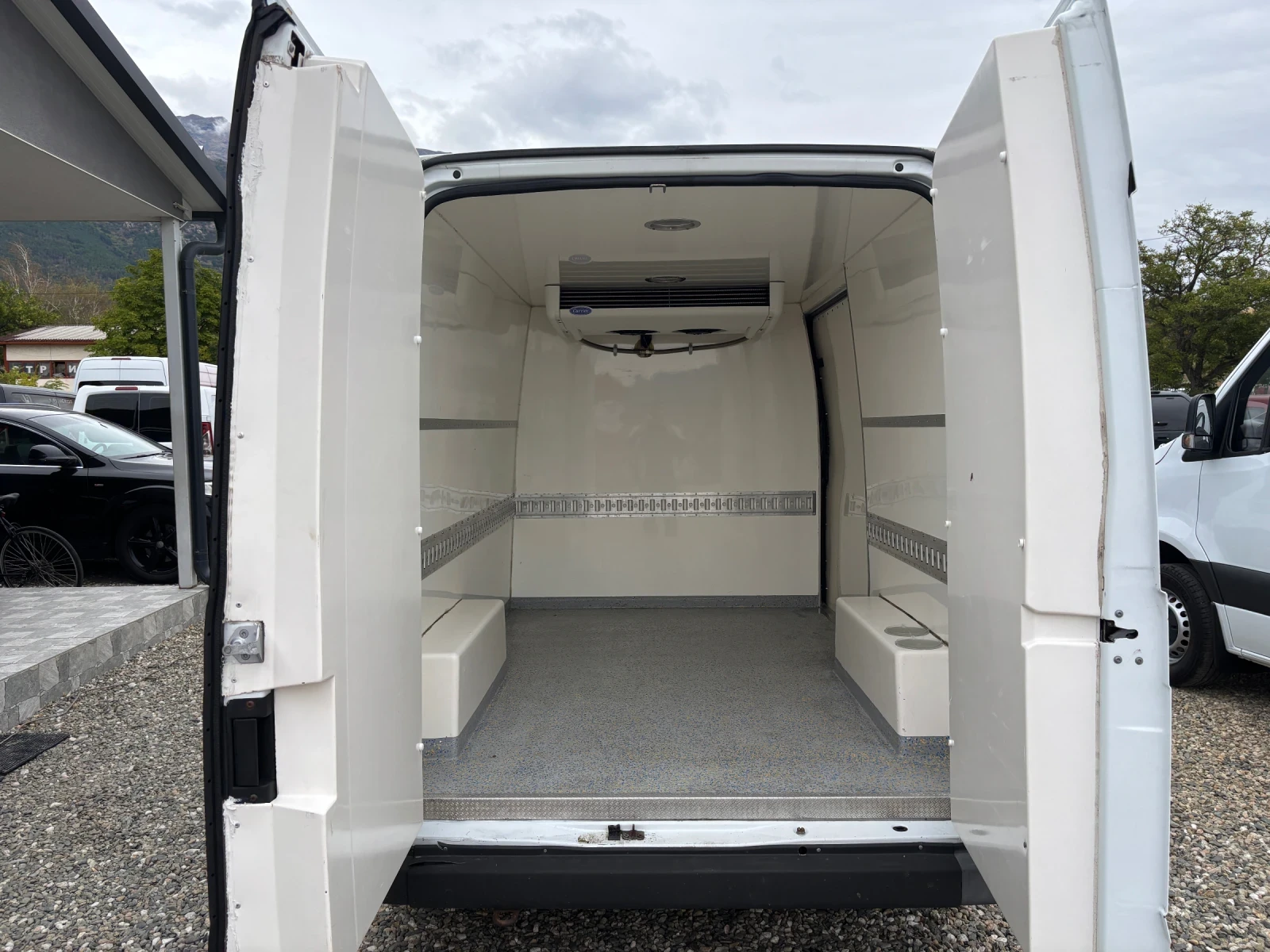 Ford Transit 2.2 140КС КЛИМА ХЛАДИЛЕН EURO5, снимка 8 - Бусове и автобуси - 56231984