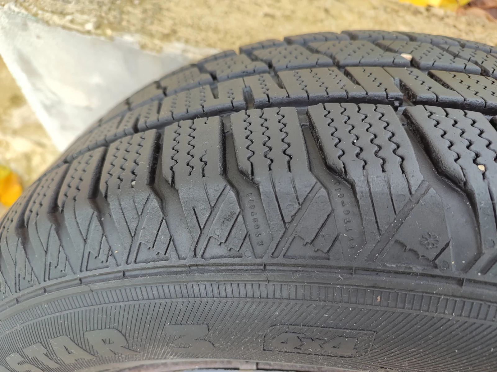 ���� � ������ 215/65R16 | Mobile.bg � ����������� 7