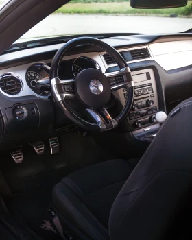 Ford Mustang V6, снимка 2