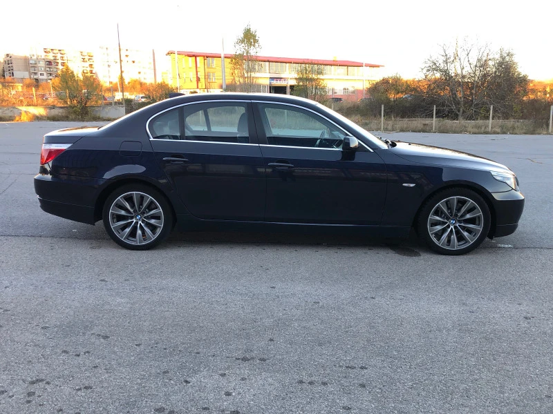 BMW 530 Климатроник, кожа, снимка 10 - Автомобили и джипове - 45251380