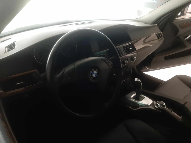 BMW 530 Климатроник, кожа, снимка 15 - Автомобили и джипове - 45251380