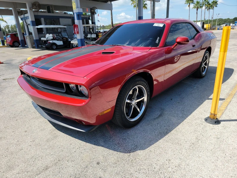 Dodge Challenger SE, снимка 2 - Автомобили и джипове - 47340962