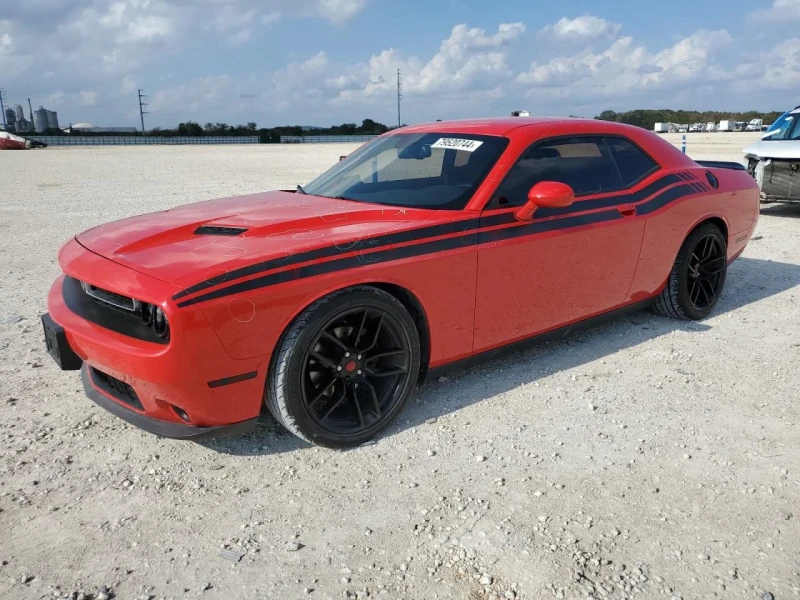 Dodge Challenger, снимка 1 - Автомобили и джипове - 48724715