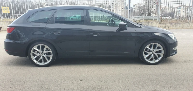 Seat Leon ST FR, снимка 4 - Автомобили и джипове - 48891791