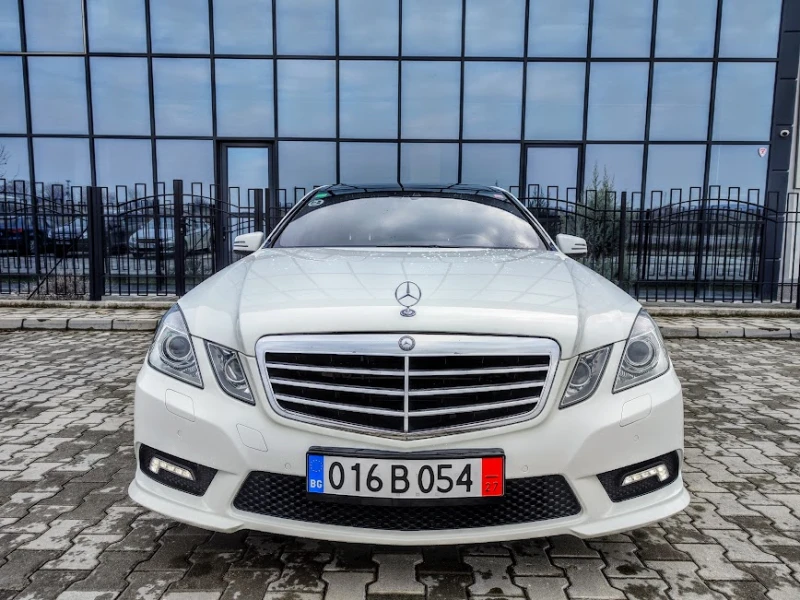 Mercedes-Benz E 350 * AMG* PANORAMA* NIGHT VISION* KAMERA* FULL, снимка 5 - Автомобили и джипове - 49276168