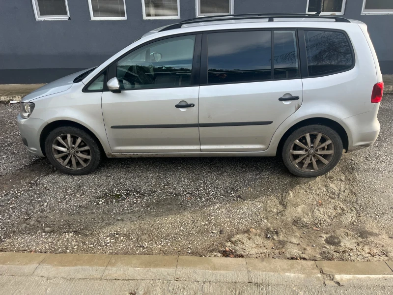 VW Touran, снимка 3 - Автомобили и джипове - 49466371