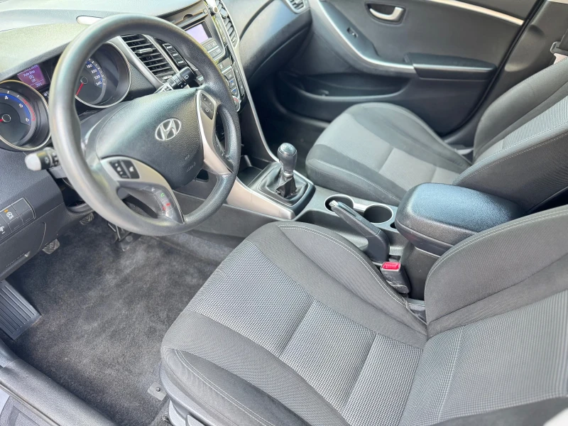 Hyundai I30 1.6CRDi , снимка 10 - Автомобили и джипове - 50948565