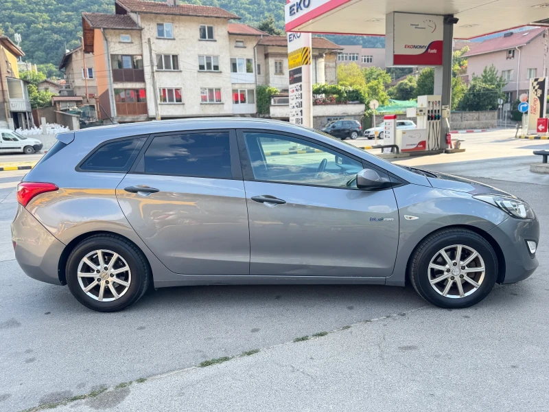 Hyundai I30 1.6CRDi , снимка 6 - Автомобили и джипове - 50948565