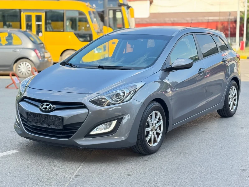Hyundai I30 1.6CRDi , снимка 4 - Автомобили и джипове - 50948565