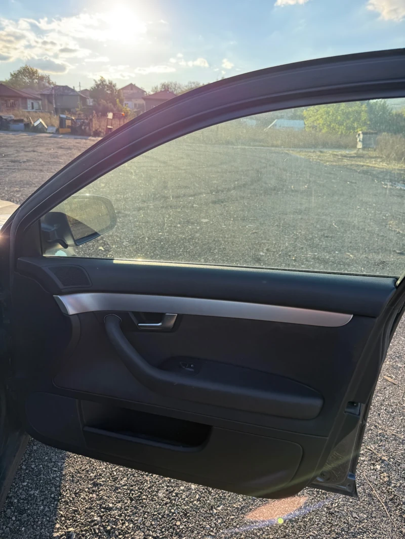 Audi A4 2.0TDI , снимка 9 - Автомобили и джипове - 52296881