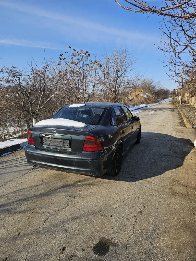 Opel Vectra 1.8, снимка 6 - Автомобили и джипове - 52346141