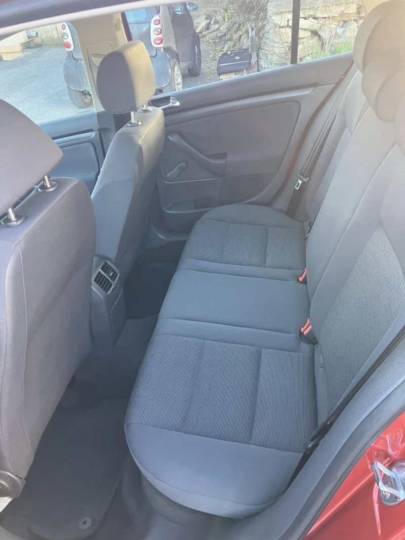 VW Golf 5, снимка 10 - Автомобили и джипове - 52978387