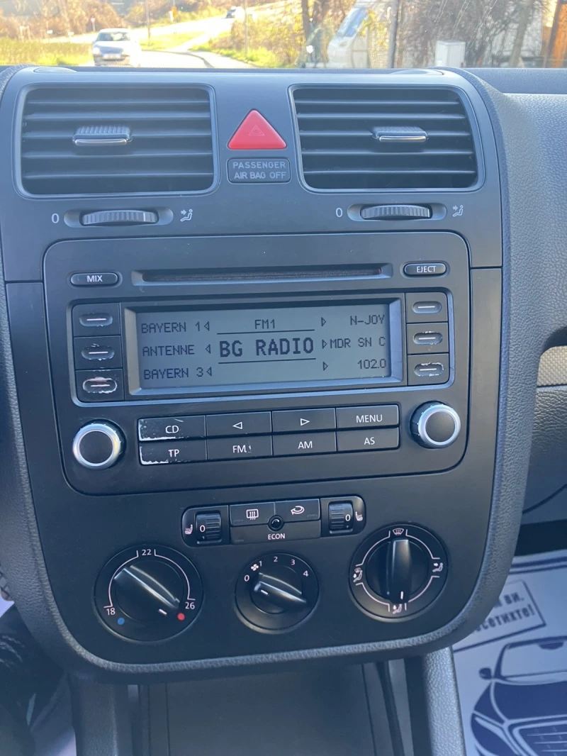 VW Golf 5, снимка 6 - Автомобили и джипове - 52978387