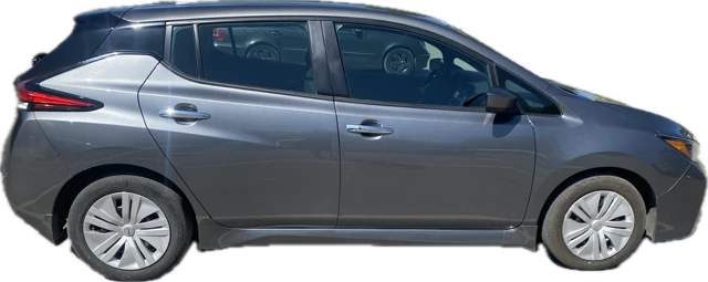 Nissan Leaf  S - изображение 4