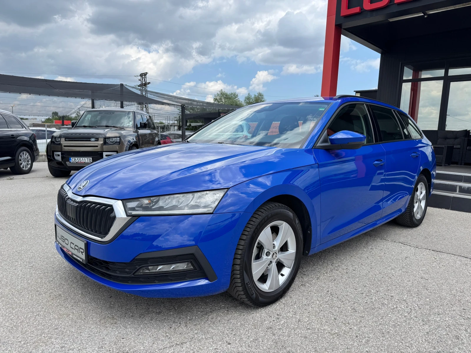 Skoda Octavia 2.0TDI-LED-DIGITAL-KEYLESS-DISTRONIC-LANE ASSIST - изображение 2