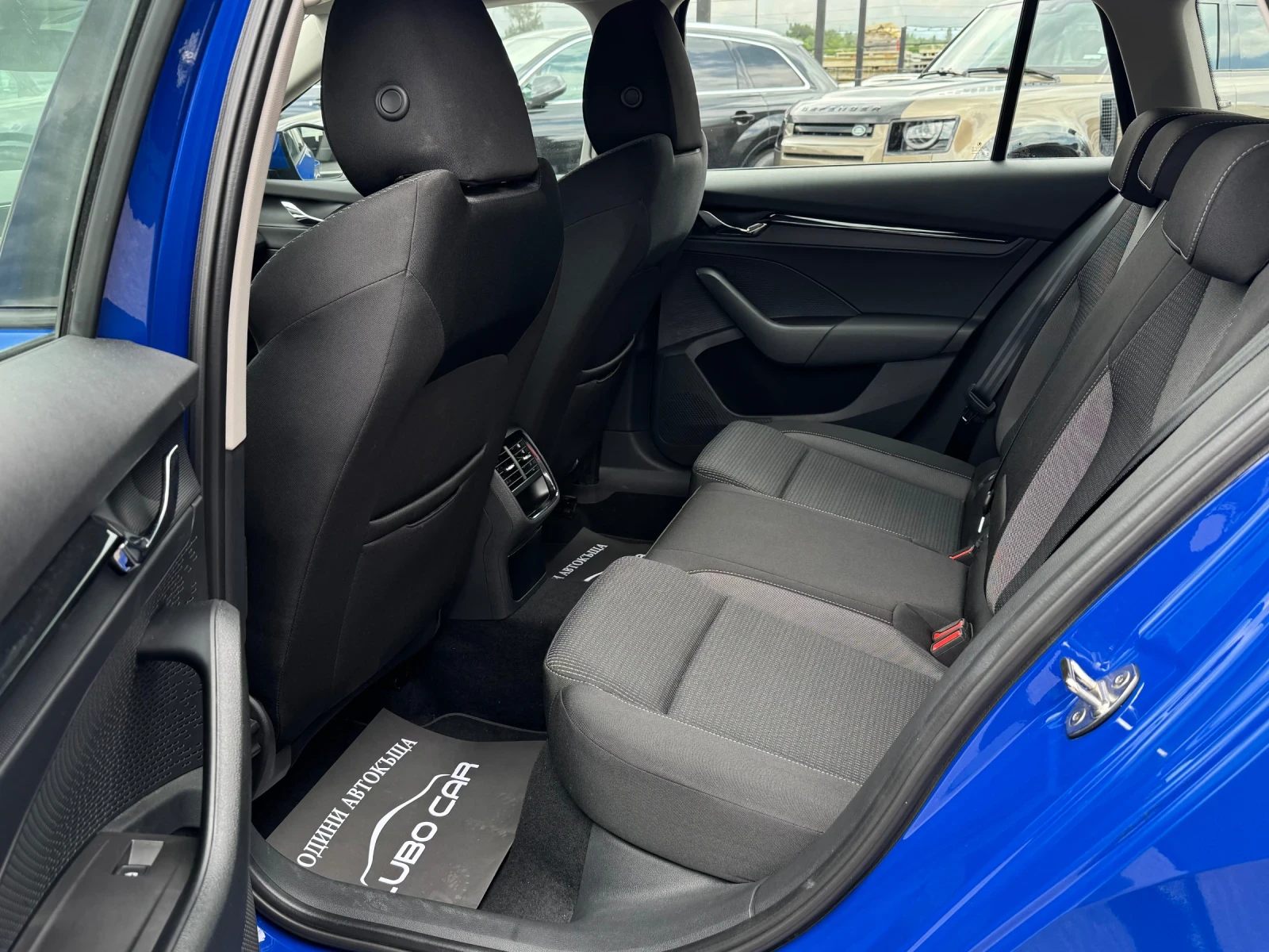 Skoda Octavia 2.0TDI-LED-DIGITAL-KEYLESS-DISTRONIC-LANE ASSIST | Mobile.bg   16