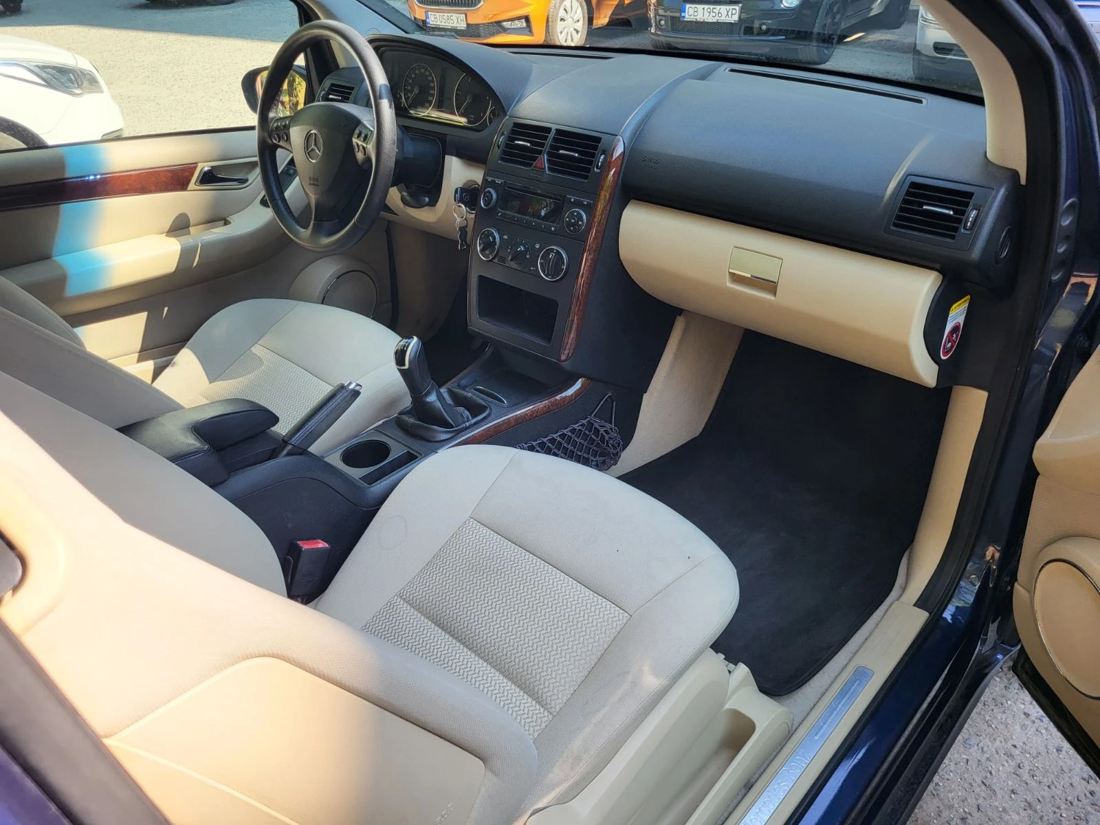 Mercedes-Benz A 180  - изображение 8