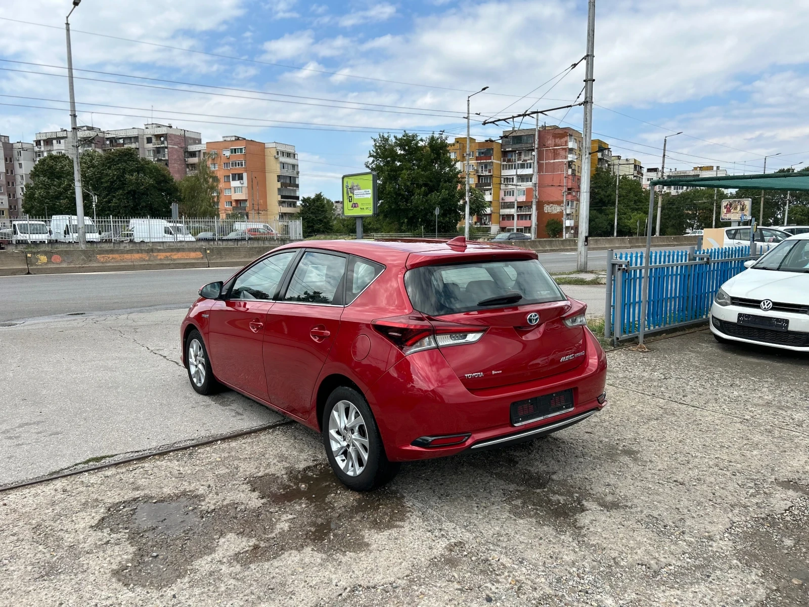 Toyota Auris HYBRID - изображение 5