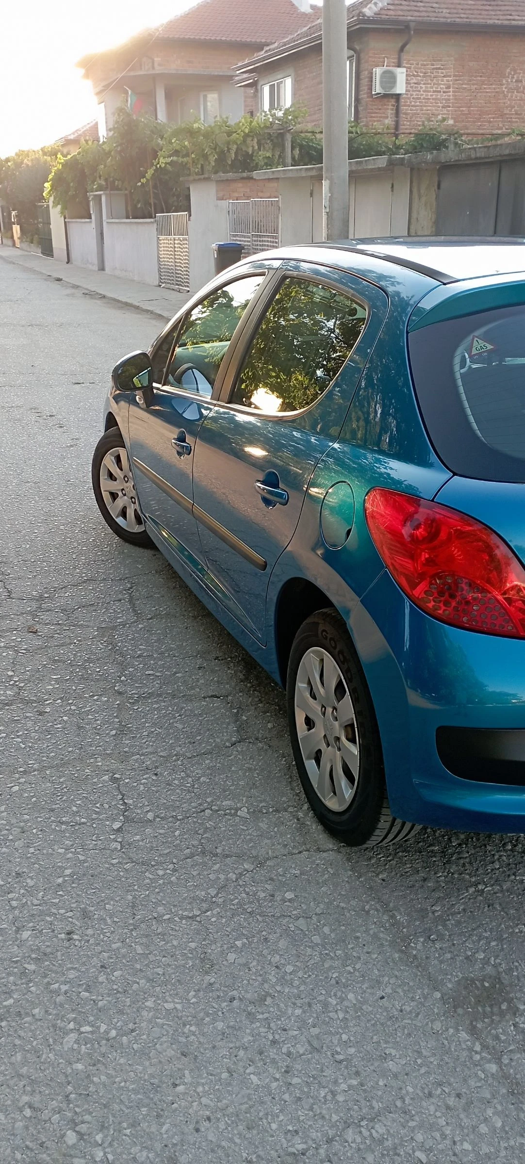 Peugeot 207 1.4  - изображение 4